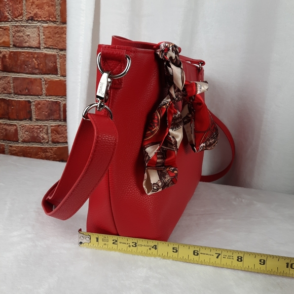 Jewell Elegant Red Tote Bag - Picture 12 of 15